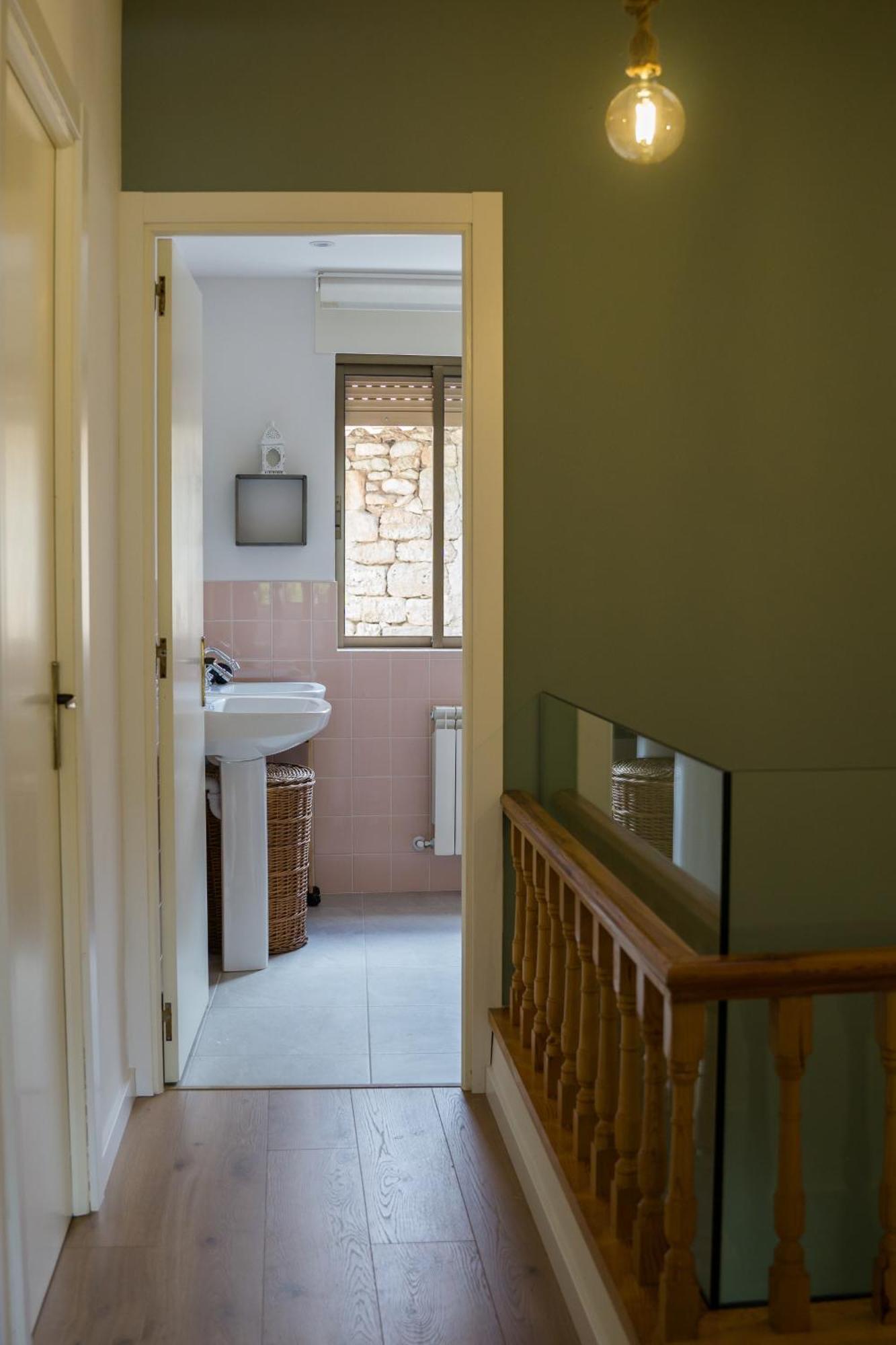 Antojos Bed & Breakfast Tardajos Bagian luar foto